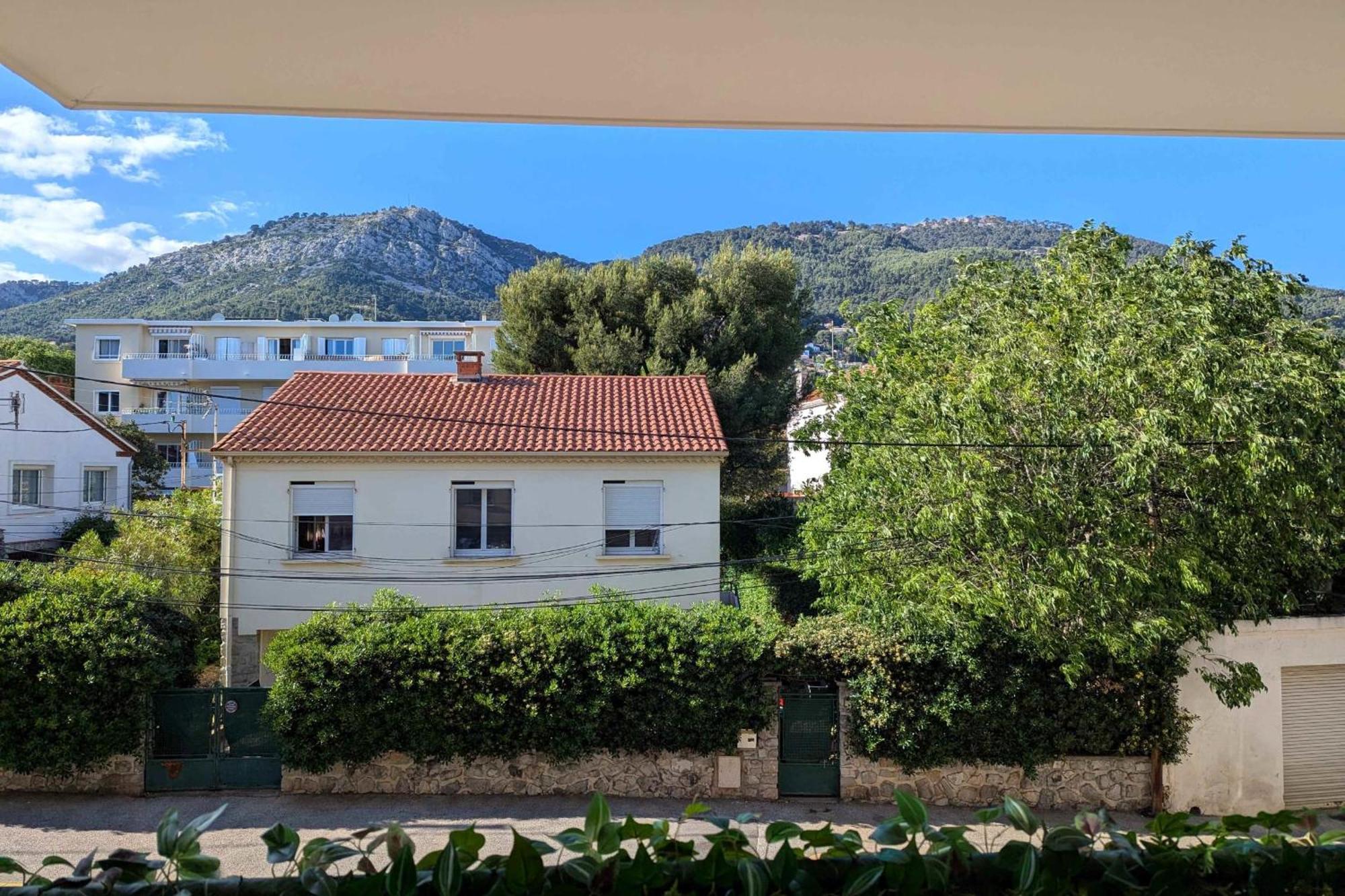 With Terrace In The Heart Of * Toulon