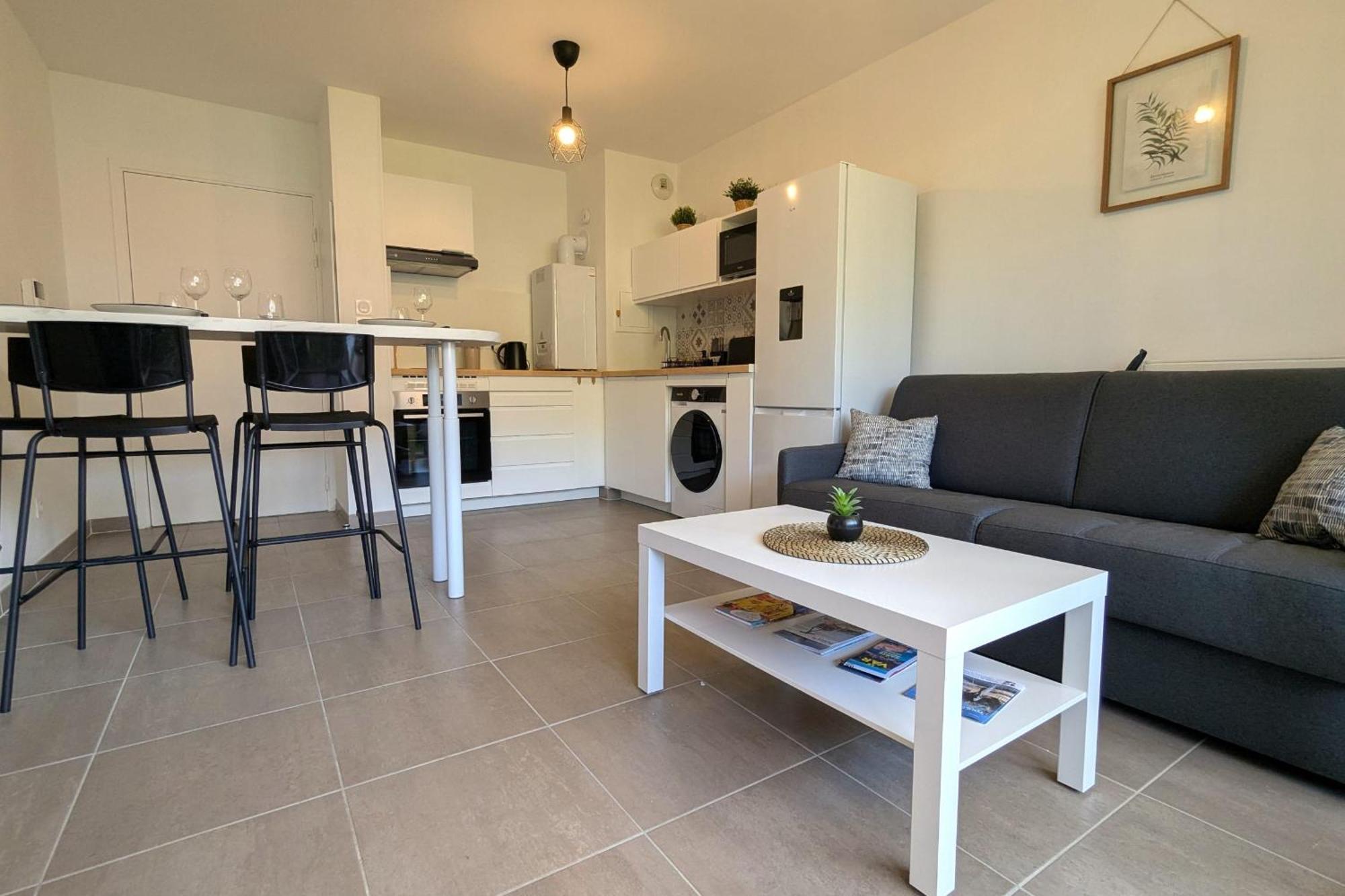 Appartement With Terrace In The Heart Of Toulon